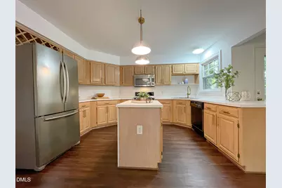 102 Hunters Crossing, Cary, NC 27518 - Photo 10