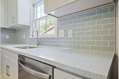 105 E Murray Avenue, Durham, NC 27704 - Photo 8