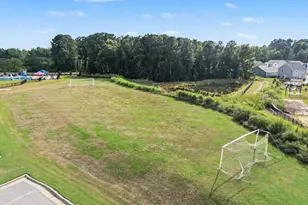 738 Putney Hl Rd, Zebulon, NC 27597 - Photo 18