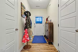 738 Putney Hl Rd, Zebulon, NC 27597 - Photo 2