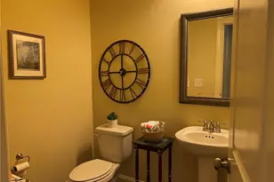 910 Palm Ct, Mebane, NC 27302 - Photo 16