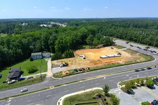 1233 Tulip St, Clayton, NC 27520 - Photo 2