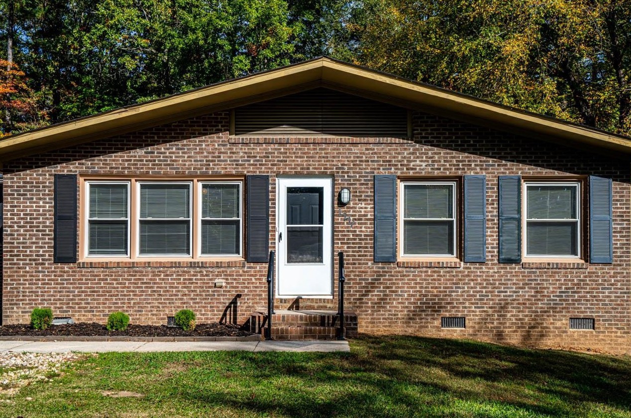 1211 Carpenter Fletcher Rd, Durham, NC 27713-2003