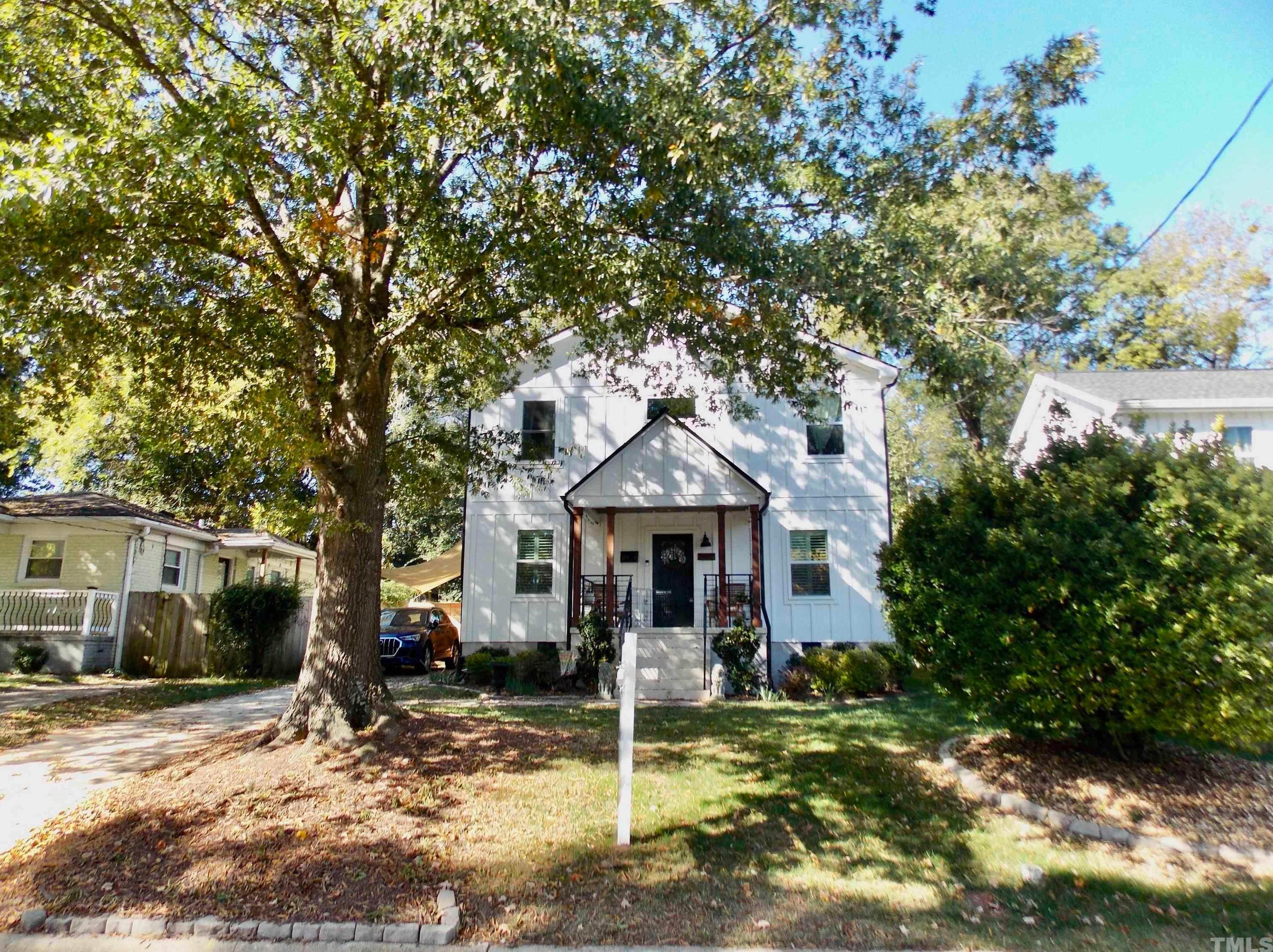 202 Lincoln Ct, Raleigh, NC 27610