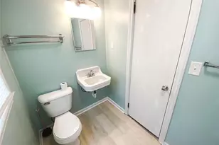 209 1/2 W 16th St, Lumberton, NC 28358 - Photo 8