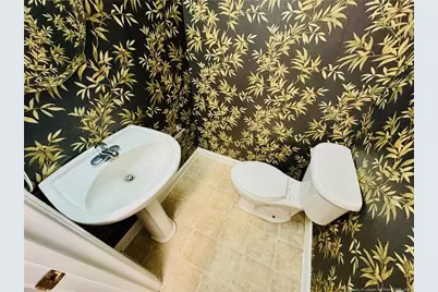 616 Amberdale Circle W, Lumberton, NC 28358 - Photo 24