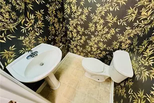 616 Amberdale Cir W, Lumberton, NC 28358 - Photo 24