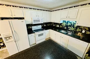 616 Amberdale Cir W, Lumberton, NC 28358 - Photo 12