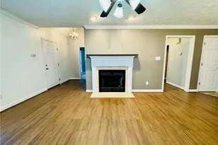 616 Amberdale Cir W, Lumberton, NC 28358 - Photo 4