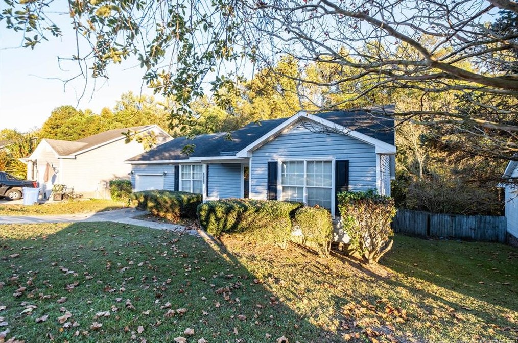 6443 Applewhite Rd, Fayetteville, NC 28304-6039