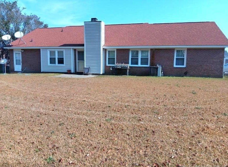 7822 Adrian Dr, Fayetteville, NC 28314-6312