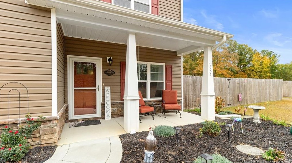 5661 Grimes Rd, Fayetteville, NC 28306-8066