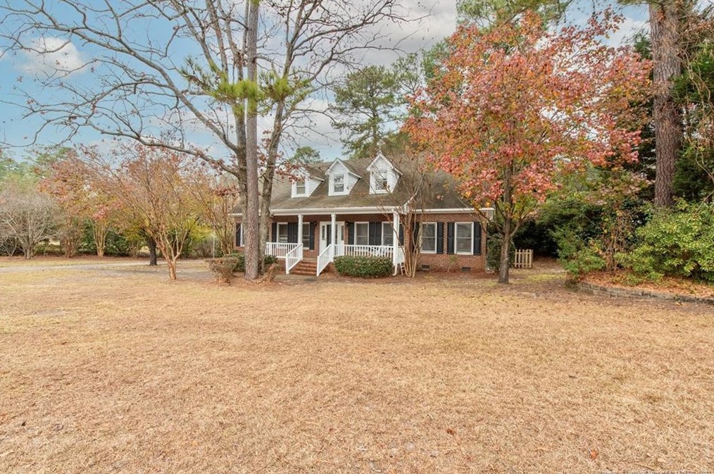 350 Shawcroft Rd, Fayetteville, NC 28311-2937