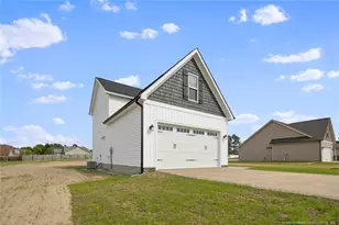 53 Hillwood Dr, Sanford, NC 27332 - Photo 2