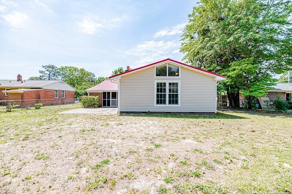 3820 Madison Ave, Fayetteville, NC 28304-1516