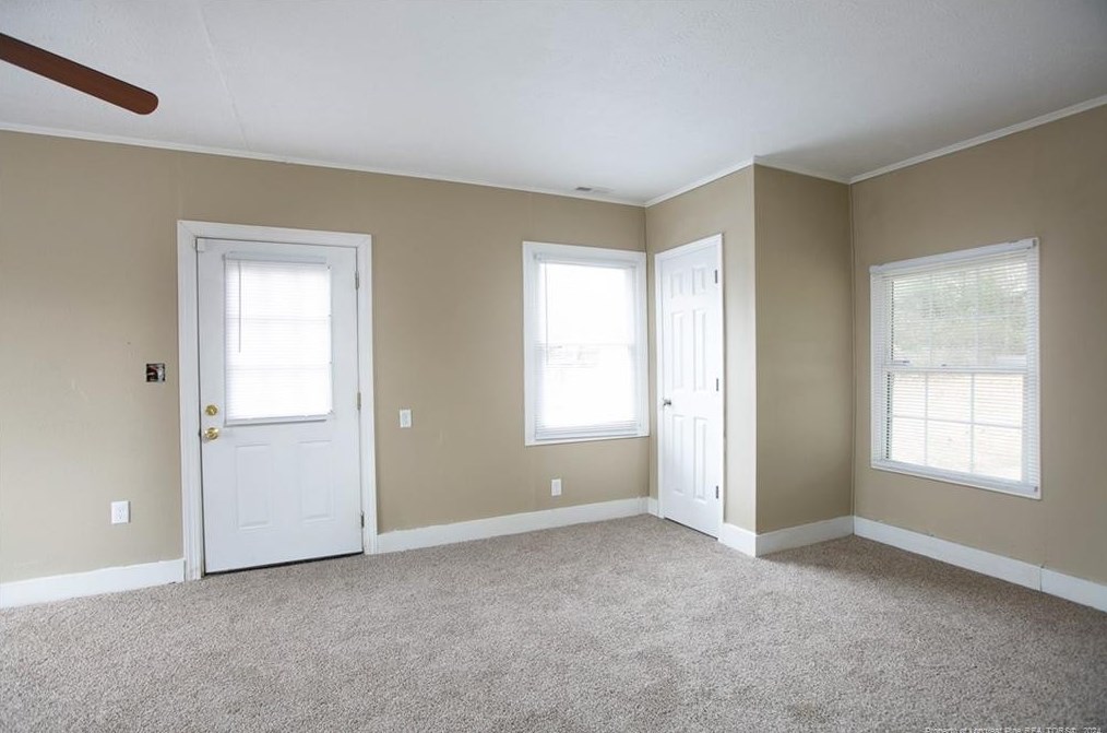 6507 Amanda Cir, Fayetteville NC  28304-5701 exterior