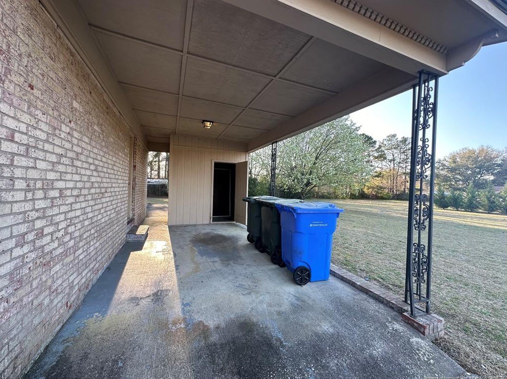 7355 Hyannis Dr, Fayetteville NC  28304-4600 exterior