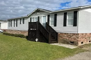 152 Three Bridges Rd, Pembroke, NC 28372 - Photo 2