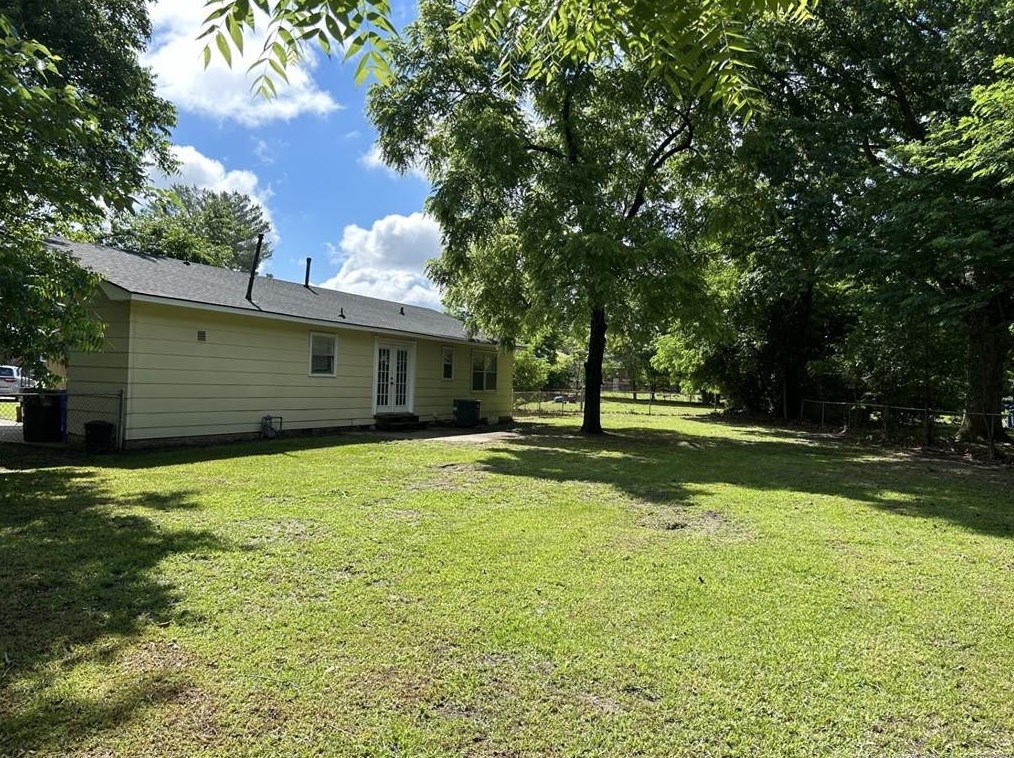5707 Comstock Ct, Fayetteville NC  28303-2606 exterior