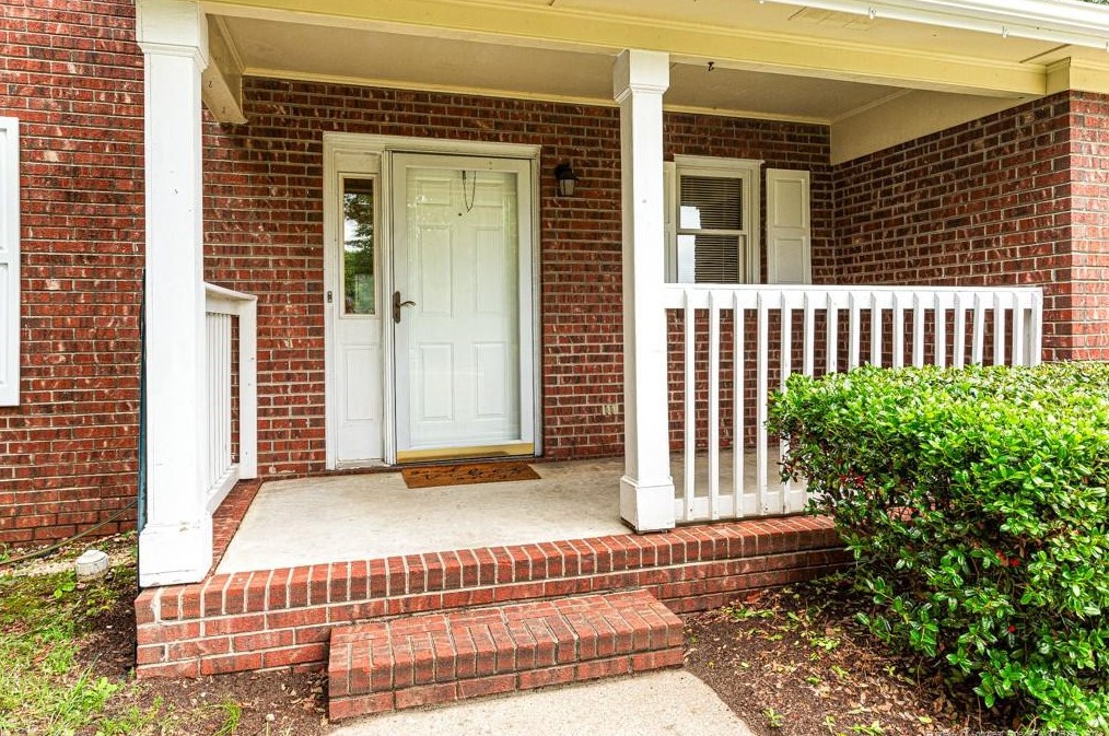 2458 Lull Water Dr, Fayetteville, NC 28306-4522