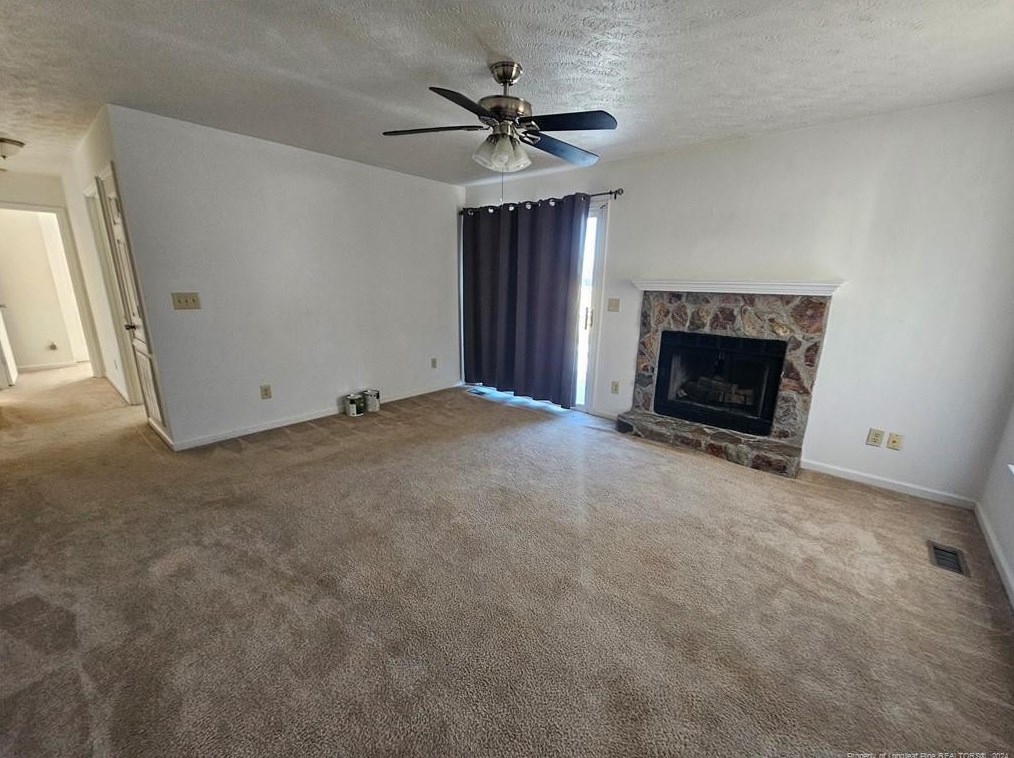 6598 Applewhite Rd, Fayetteville, NC 28304-6036