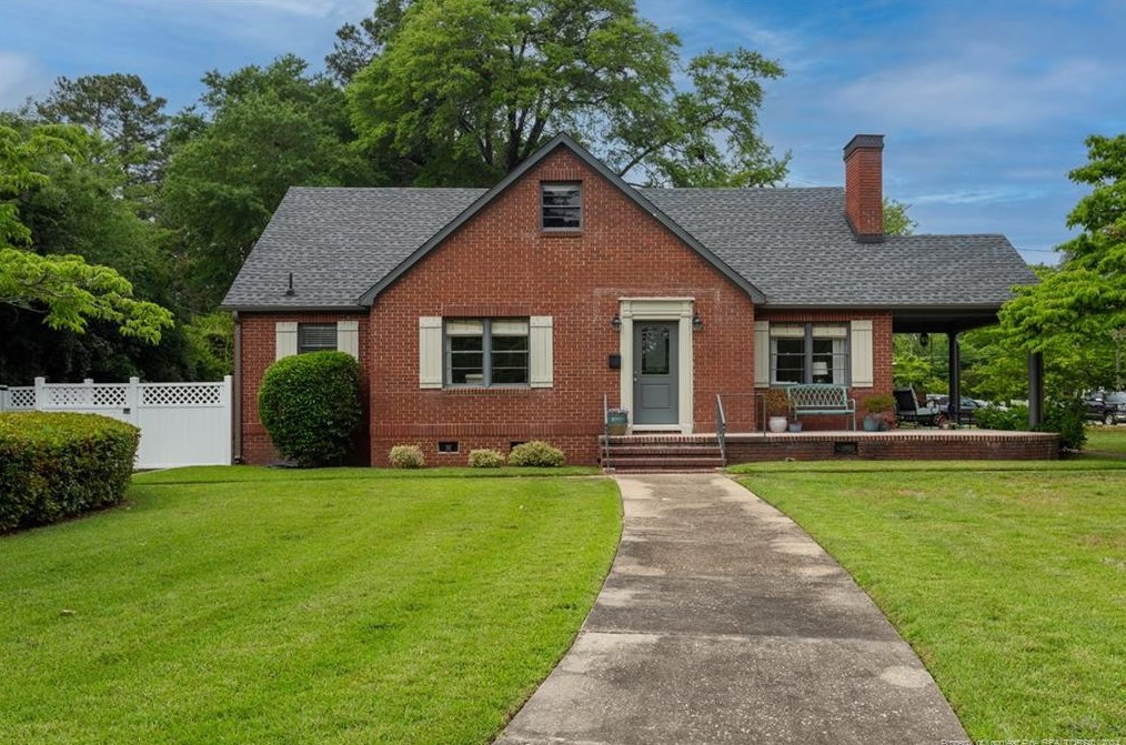 2524 Pecan Dr, Fayetteville, NC 28303-4250