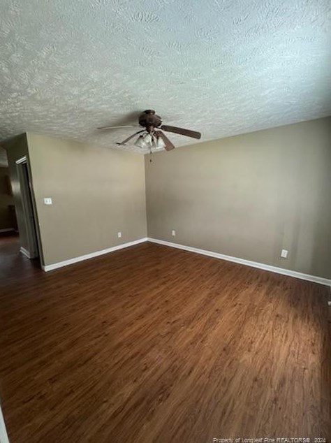 1428 Tangora Ln, Fayetteville, NC 28304-2436
