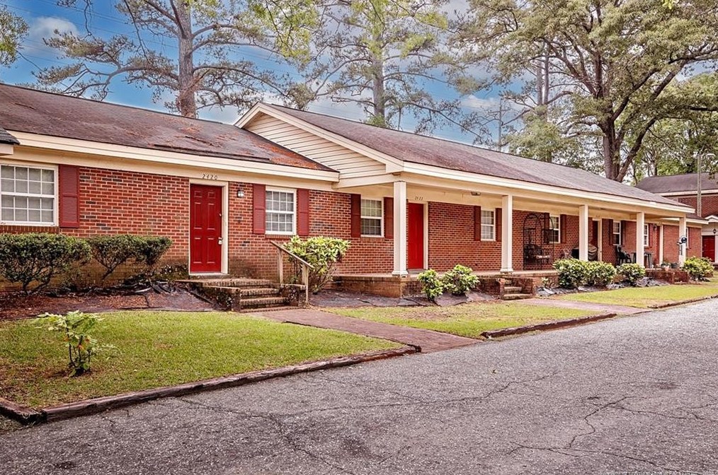 2422 Bragg Blvd, Fayetteville, NC 28303
