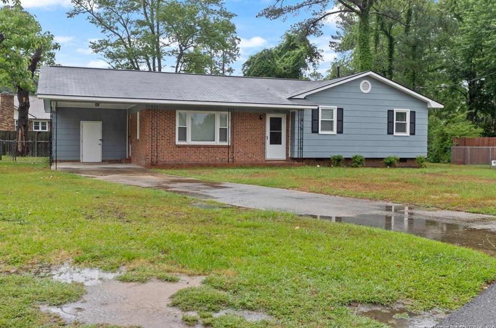 5710 Comstock Ct, Fayetteville, NC 28303-2606