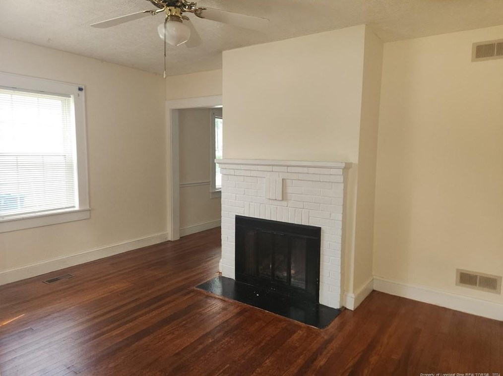 227 Pinecrest Dr, Fayetteville, NC 28305
