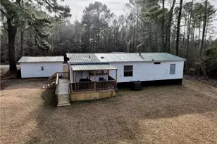 200 Caldonia Ln, Lumberton, NC 28358 - Photo 6