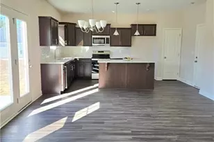 64 Onslow Ct, Spring Lake, NC 28390 - Photo 8