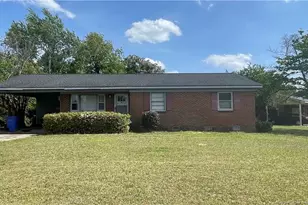 808 Bronco Ln, Fayetteville, NC 28303 - Photo 2