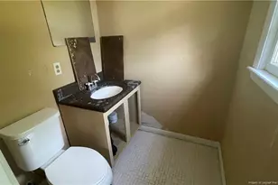 808 Bronco Ln, Fayetteville, NC 28303 - Photo 14