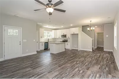 471 Randolph Avenue, Fayetteville, NC 28311 - Photo 2