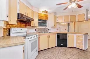 727 Rice Rd, Lumberton, NC 28358 - Photo 8