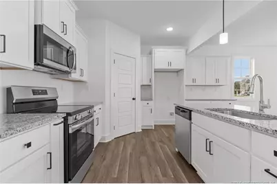 112 Peeler Circle, Raeford, NC 28376 - Photo 6