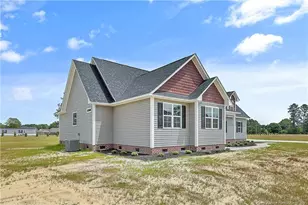 3018 Dinwiddle Dr, Wade, NC 28395 - Photo 2