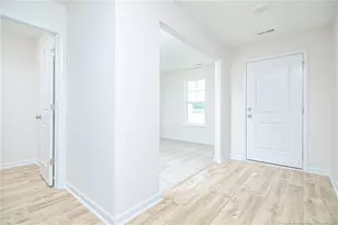 1924 Bulldog Ln, Hope Mills, NC 28348 - Photo 4