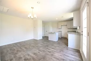 1922 Elephant Ln, Hope Mills, NC 28348 - Photo 10