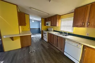 809 Makay Ct, Hope Mills, NC 28348 - Photo 6