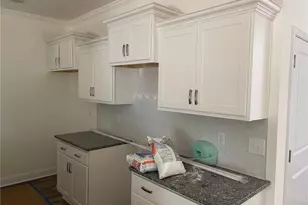 1016 Laurel St, Fayetteville, NC 28303 - Photo 6