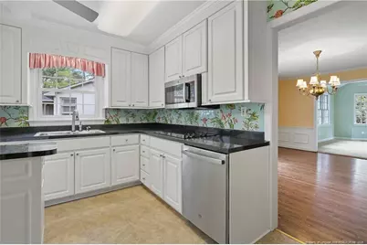 2514 Mirror Lake Drive, Fayetteville, NC 28303 - Photo 8