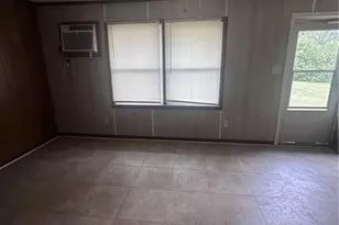 1047 Rulnick St, Fayetteville, NC 28304 - Photo 2