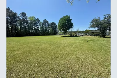 8256 211 Highway E, Lumberton, NC 28358 - Photo 14