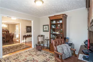 513 Captains Pl, Fayetteville, NC 28311 - Photo 8