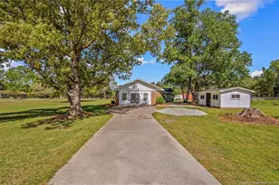 40 Kinlaw Rd, Lumberton, NC 28358 - Photo 8