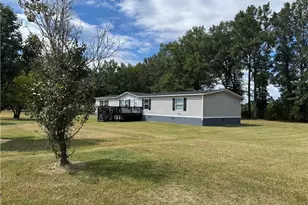 2273 Bee Gee Rd, Lumberton, NC 28358 - Photo 6