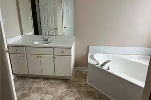 380 Bubble Creek Ct, Fayetteville, NC 28311 - Photo 12