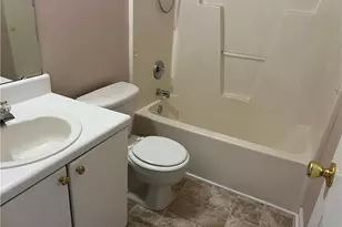 380 Bubble Creek Ct, Fayetteville, NC 28311 - Photo 8